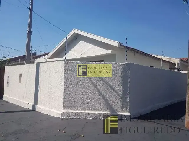 Casa com 242m² 3 quartos e 2 banheiros, para alugar, no bairro Vila Boa Esperança em São José do Rio Preto
