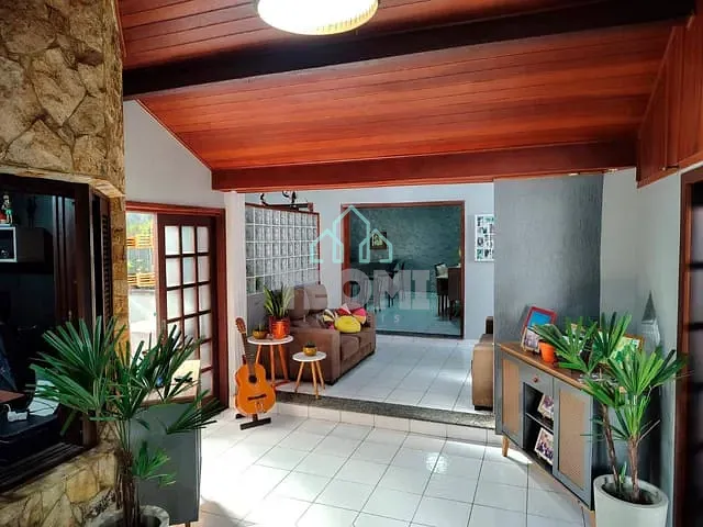 Casa 3 quartos e 2 banheiros, à venda, no bairro Parque das Fontes em Tremembé