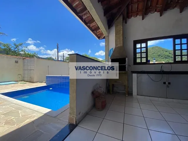 Casa com 98m² 2 quartos e 2 banheiros, à venda, no bairro Martim de Sá em Caraguatatuba