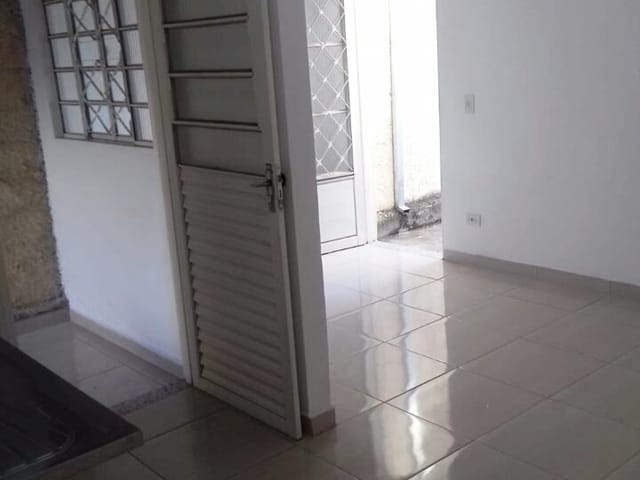 Casa com 165m² 2 quartos e 1 banheiro, à venda, no bairro Vista Alegre em Pindamonhangaba