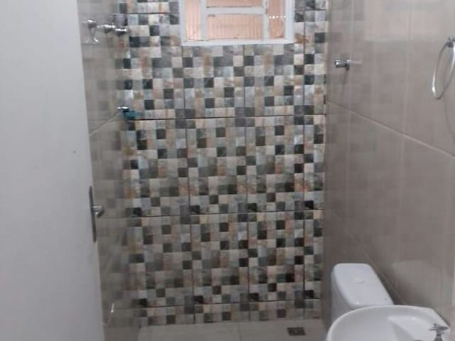 Casa com 165m² 2 quartos e 1 banheiro, à venda, no bairro Vista Alegre em Pindamonhangaba