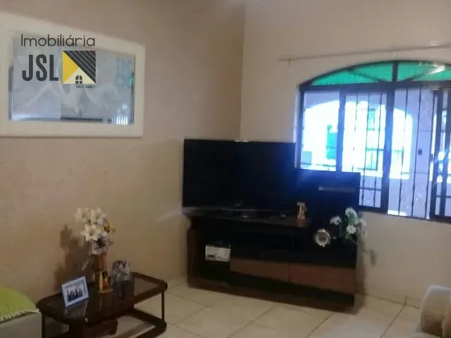 Casa com 300m² 3 quartos e 2 banheiros, à venda, no bairro Vila São João em Caçapava