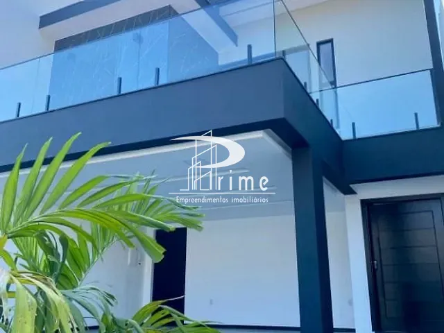 Casa com 285m² 4 quartos e 6 banheiros, à venda, no bairro Camboinhas em Niterói