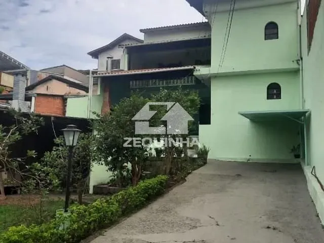 Casa com 250m² 3 quartos e 3 banheiros, à venda, no bairro Bela Vista em Osasco