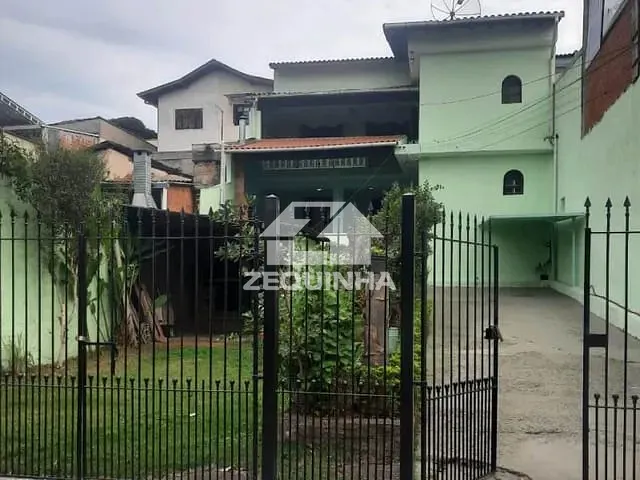 Casa com 250m² 3 quartos e 3 banheiros, à venda, no bairro Bela Vista em Osasco
