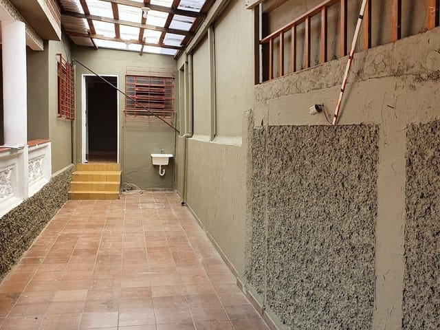 Casa 2 quartos e 1 banheiro, à venda, no bairro Vila Palmares em Santo André