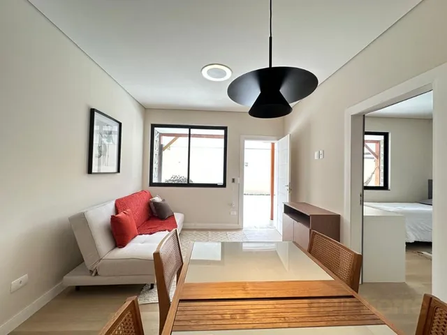 Casa com 106m² 2 quartos e 1 banheiro, à venda, no bairro Centro em Guaratuba
