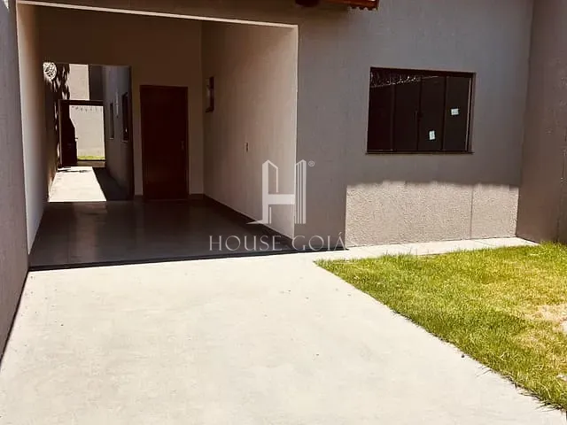 Casa com 189m² 2 quartos e 2 banheiros, à venda, no bairro Jardim Iracema em Aparecida de Goiânia
