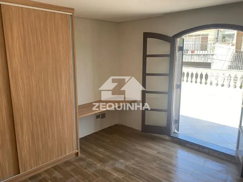 Casa, 3 quartos, 178 m² - Foto 1