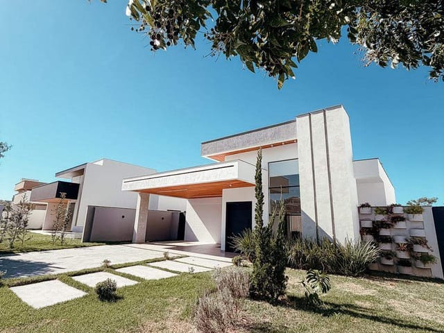 Casa 3 quartos e 3 banheiros, à venda, no bairro Alphaville em Rio das Ostras