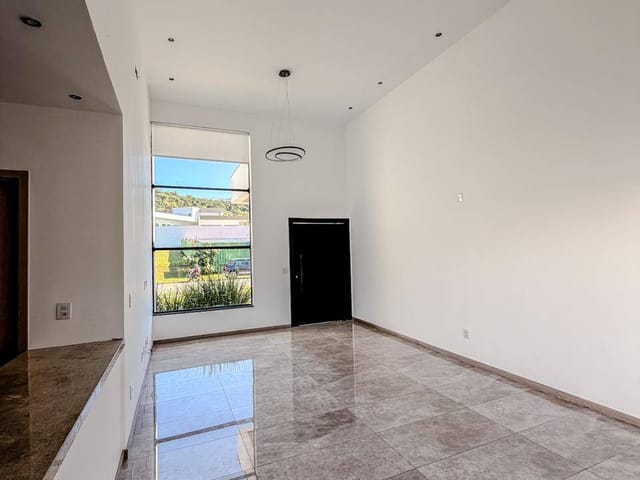 Casa 3 quartos e 3 banheiros, à venda, no bairro Alphaville em Rio das Ostras