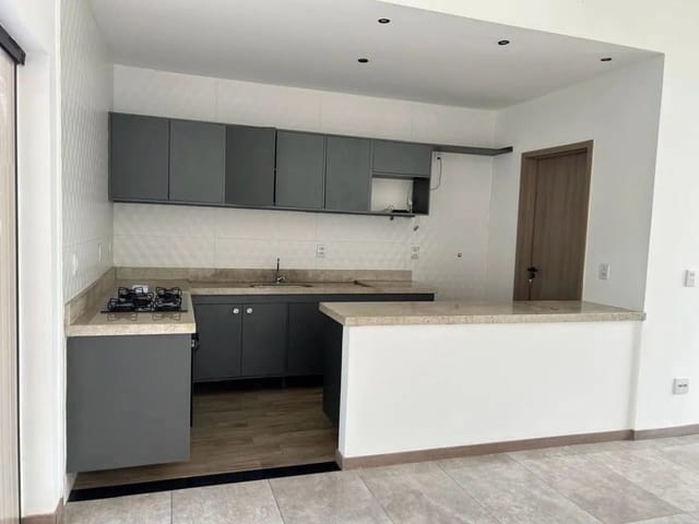 Casa 3 quartos e 3 banheiros, à venda, no bairro Alphaville em Rio das Ostras