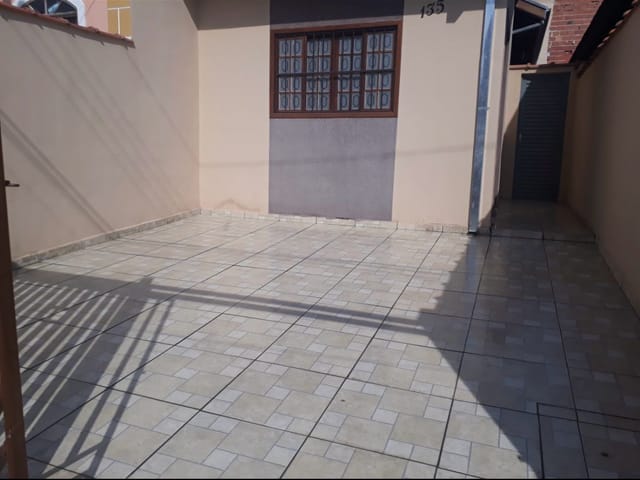 Casa com 125m² 2 quartos e 1 banheiro, à venda, no bairro Residencial Maricá em Pindamonhangaba