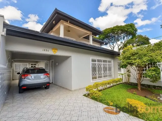 Casa com 416m² 5 quartos e 7 banheiros, à venda, no bairro Água Verde em Curitiba