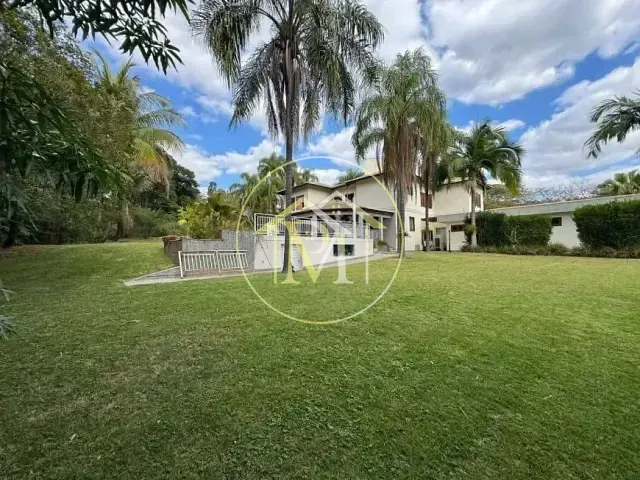 Casa com 2000m² 5 quartos e 4 banheiros, à venda ou para alugar, no bairro Vila Martins em Itu
