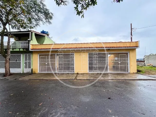 Casa com 372m² 4 quartos e 3 banheiros, à venda, no bairro Vila Gilda em São Paulo