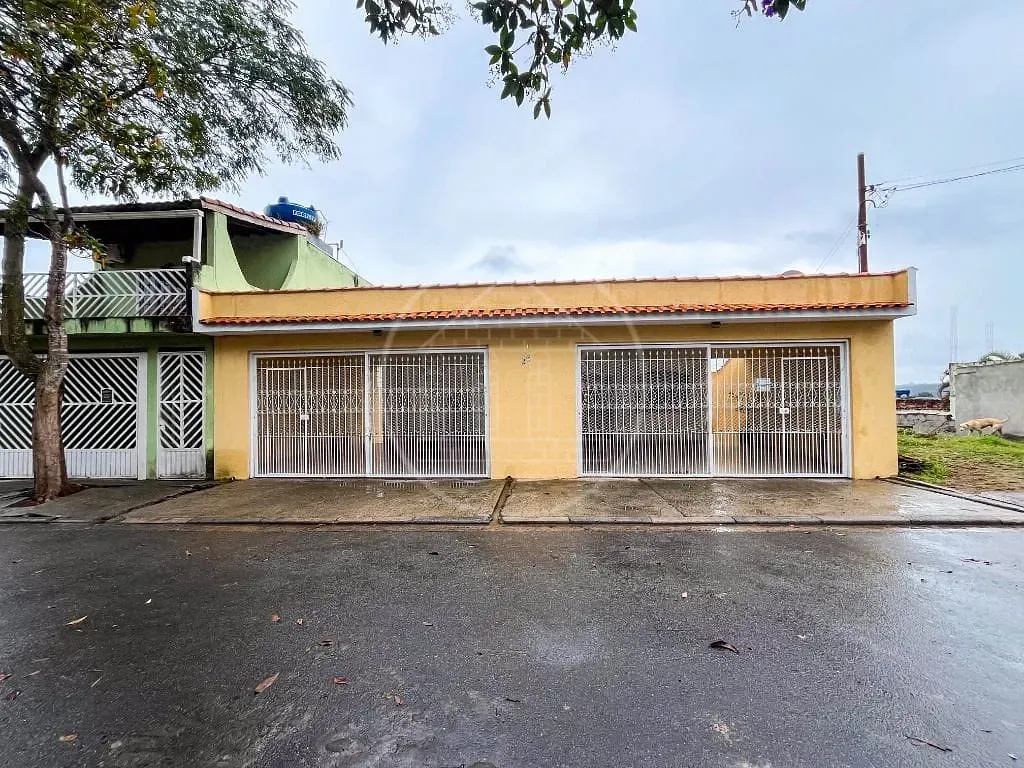 Casa, 4 quartos, 303 m² - Foto 1
