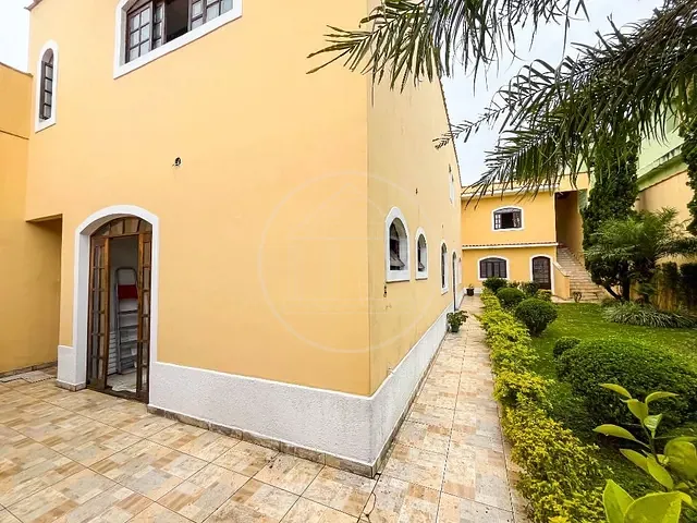 Casa com 372m² 4 quartos e 3 banheiros, à venda, no bairro Vila Gilda em São Paulo