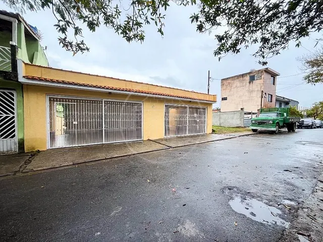 Casa com 372m² 4 quartos e 3 banheiros, à venda, no bairro Vila Gilda em São Paulo