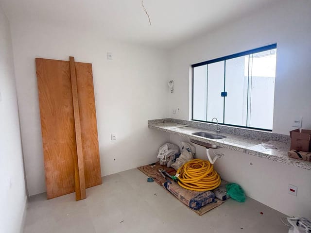 Casa com 149m² 3 quartos e 2 banheiros, à venda, no bairro Vale das Palmeiras em Macaé