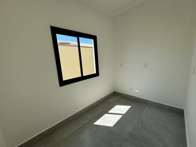 Casa com 518m² 3 quartos e 3 banheiros, à venda, no bairro Alto do Cardoso em Pindamonhangaba