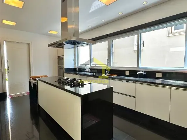 Casa com 815m² 4 quartos e 7 banheiros, à venda, no bairro Tamboré em Santana de Parnaíba