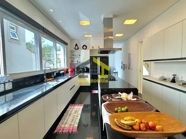 Casa com 815m² 4 quartos e 7 banheiros, à venda, no bairro Tamboré em Santana de Parnaíba
