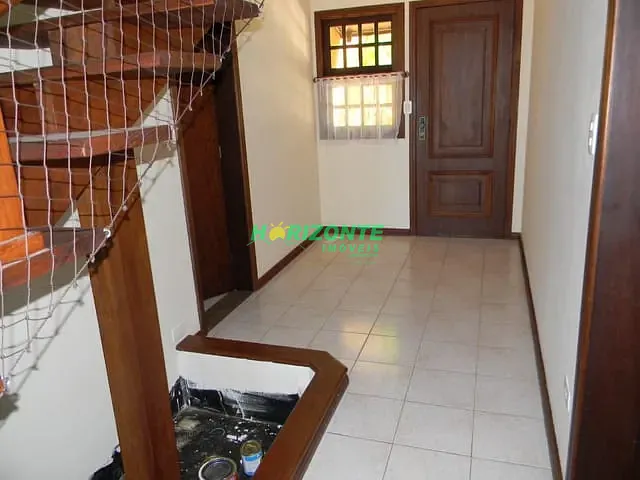 Casa com 348m² 4 quartos e 4 banheiros, para alugar, no bairro Urbanova em São José dos Campos