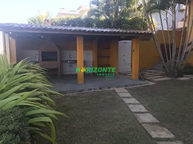 Casa com 348m² 4 quartos e 4 banheiros, para alugar, no bairro Urbanova em São José dos Campos