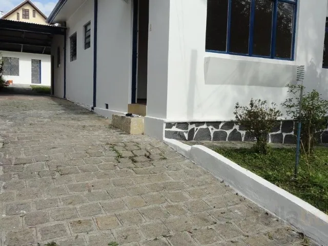 Casa com 360m² 3 quartos e 3 banheiros, à venda, no bairro Mercês em Curitiba