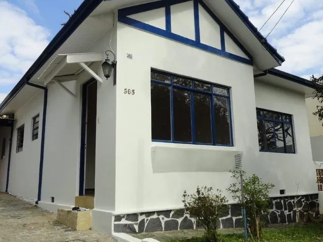 Casa com 360m² 3 quartos e 3 banheiros, à venda, no bairro Mercês em Curitiba