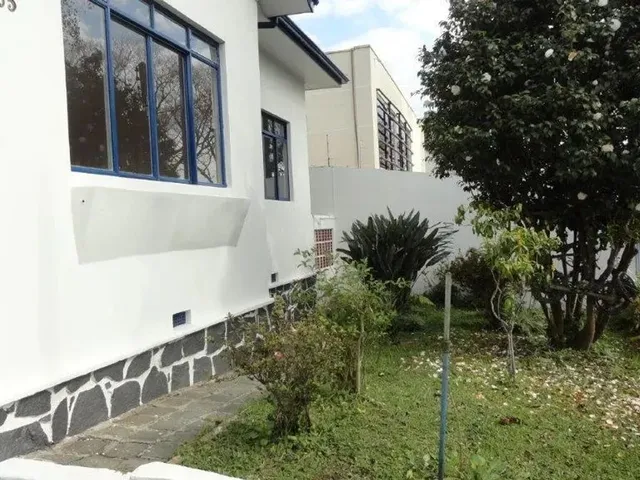 Casa com 360m² 3 quartos e 3 banheiros, à venda, no bairro Mercês em Curitiba