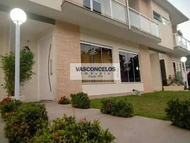 Casa com 87m² 2 quartos e 3 banheiros, à venda, no bairro Massaguaçu em Caraguatatuba