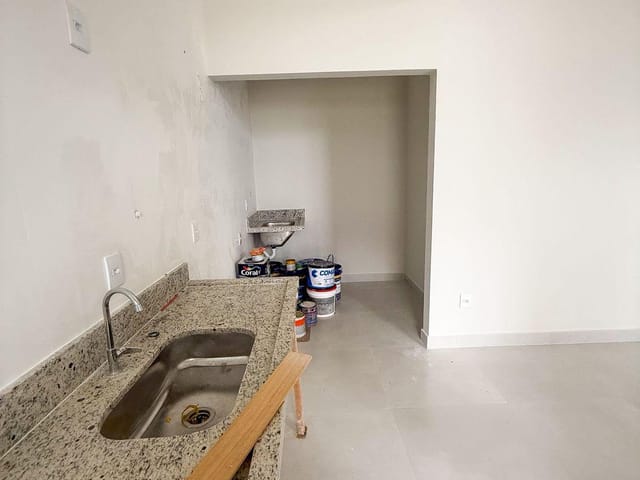 Casa com 100m² 2 quartos e 2 banheiros, à venda, no bairro Vale das Palmeiras em Macaé