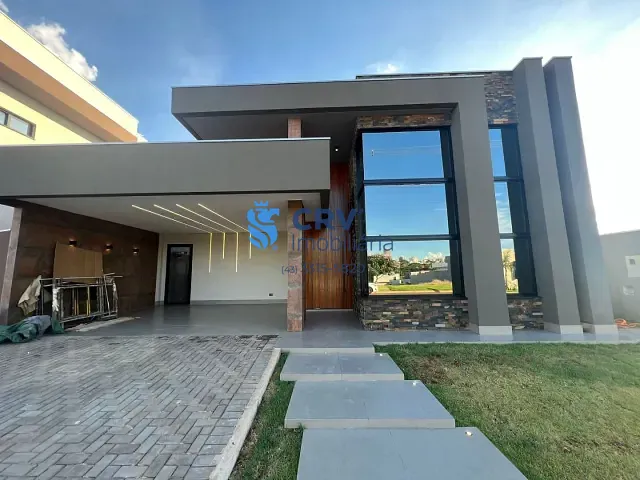 Casa com 300m² 3 quartos e 3 banheiros, à venda, no bairro Centro em Cambé