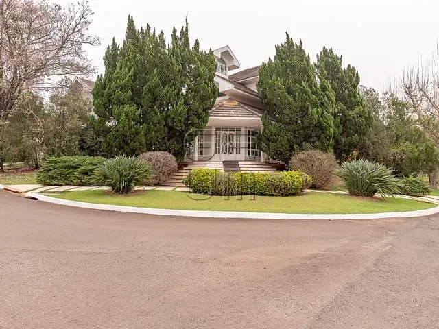 Casa com 1100m² 4 quartos e 7 banheiros, à venda, no bairro Esperança em Londrina
