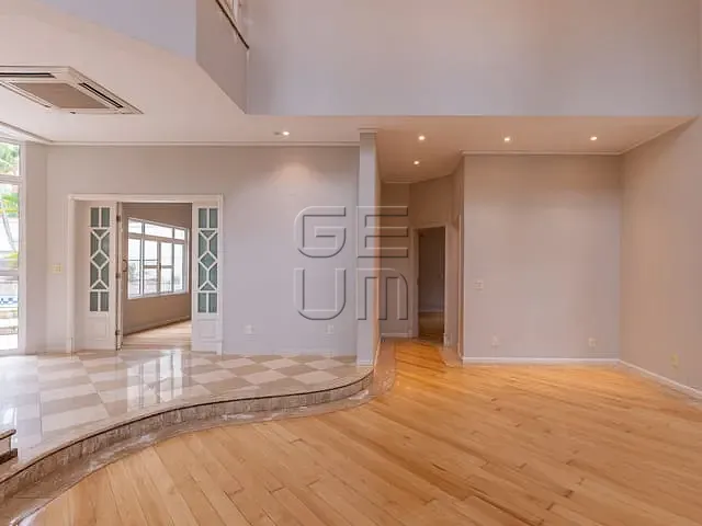 Casa com 1100m² 4 quartos e 7 banheiros, à venda, no bairro Esperança em Londrina