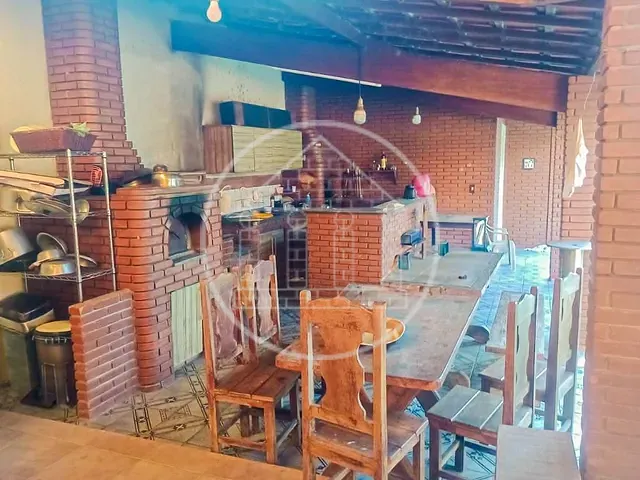 Casa com 504m² 2 quartos e 3 banheiros, à venda, no bairro Parque do Terceiro Lago em São Paulo
