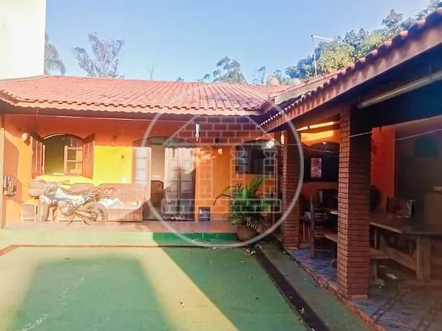 Casa com 504m² 2 quartos e 3 banheiros, à venda, no bairro Parque do Terceiro Lago em São Paulo
