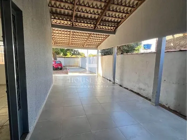 Casa com 360m² 3 quartos e 1 banheiro, à venda, no bairro Setor Ulisses Guimarães em Goiânia
