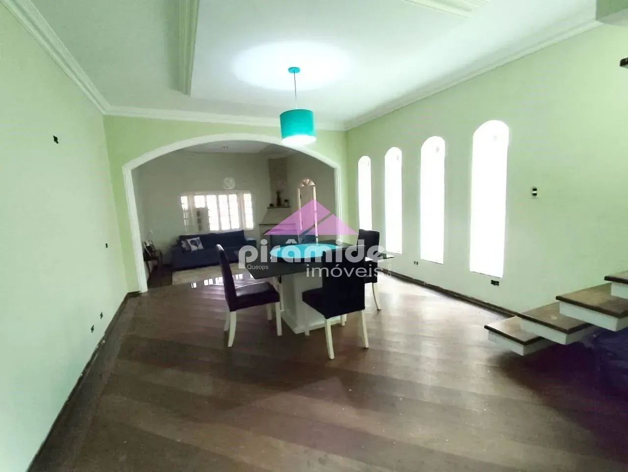 Casa, 3 quartos, 303 m² - Foto 1