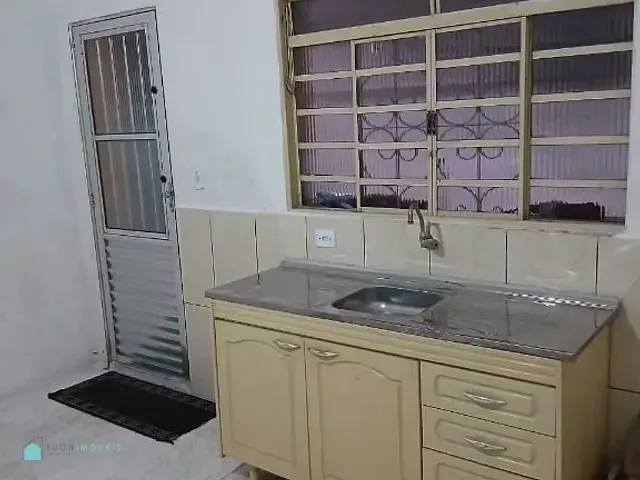 Casa com 40m² 1 quarto e 1 banheiro, para alugar, no bairro Brasilândia em São Paulo