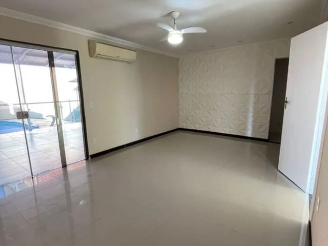 Casa 4 quartos e 4 banheiros, à venda, no bairro Lagoa em Macaé