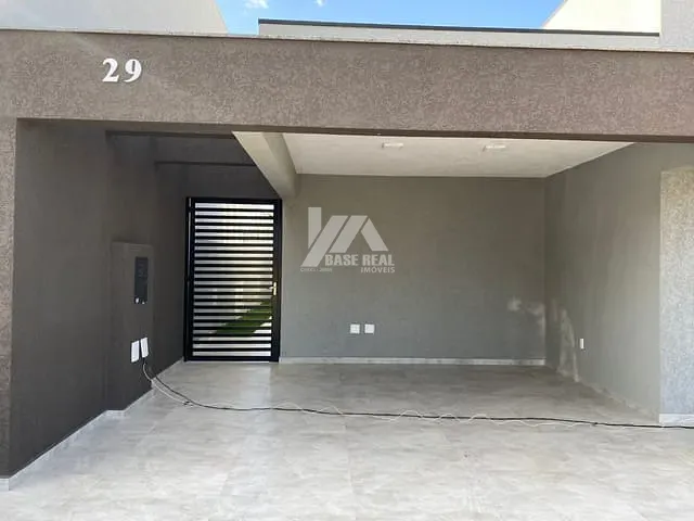 Casa com 134m² 3 quartos e 2 banheiros, à venda, no bairro Uvaranas em Ponta Grossa