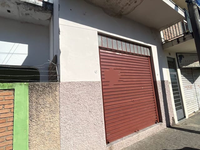 Casa com 302m² 3 quartos e 1 banheiro, à venda, no bairro Alto do Cardoso em Pindamonhangaba