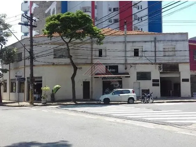 Casa com 300m² 4 quartos e 1 banheiro, à venda, no bairro Vila Assunção em Santo André