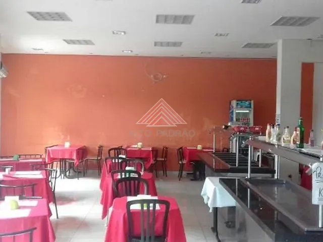 Casa com 300m² 4 quartos e 1 banheiro, à venda, no bairro Vila Assunção em Santo André