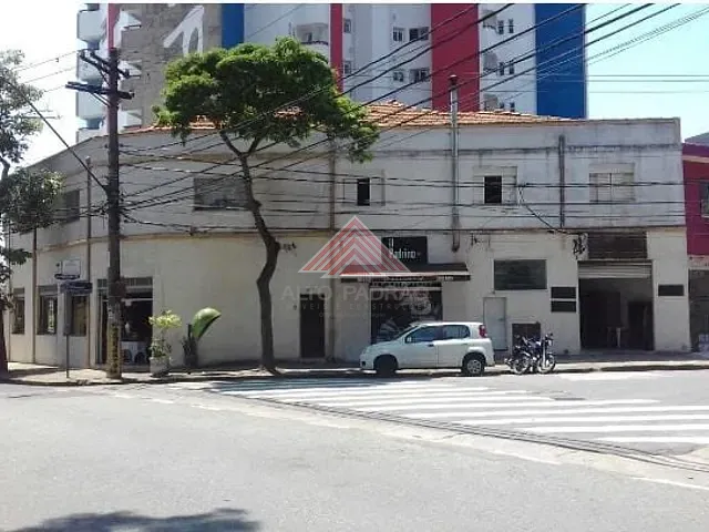 Casa com 300m² 4 quartos e 1 banheiro, à venda, no bairro Vila Assunção em Santo André