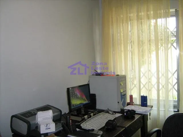 Casa com 627m² 3 quartos e 1 banheiro, à venda, no bairro Vila Carrão em São Paulo