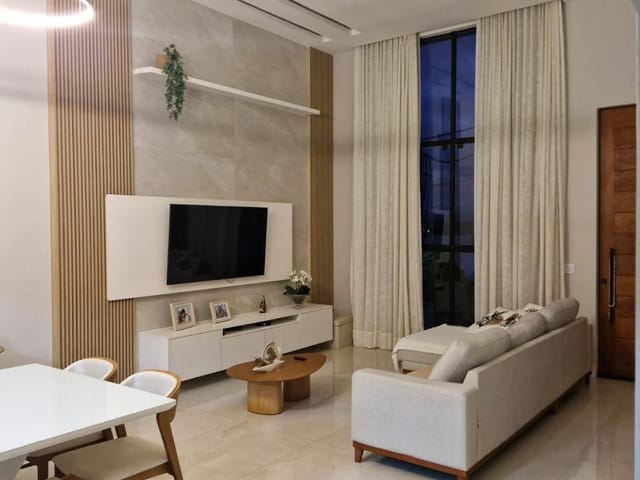 Casa 4 quartos e 4 banheiros, à venda, no bairro Alphaville em Rio das Ostras
